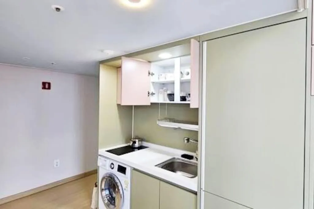 홍대입구, 신촌 중심부 씨티뷰하우스,Fully Furnished Apartment Seoul
