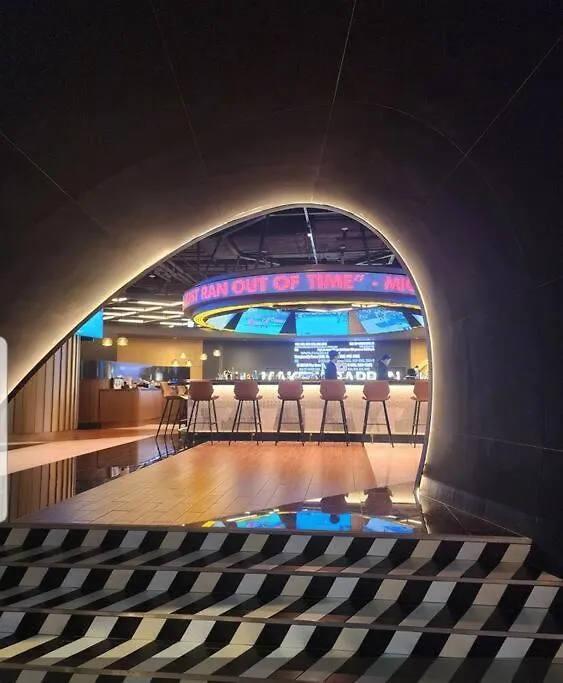 홍대입구, 신촌 중심부 씨티뷰하우스,Fully Furnished Apartment Seoul